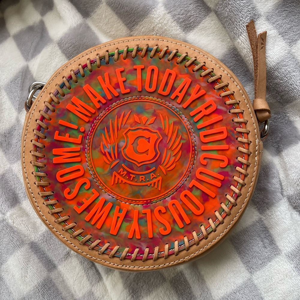Consuela Circle Crossbody - Picture 2 of 9